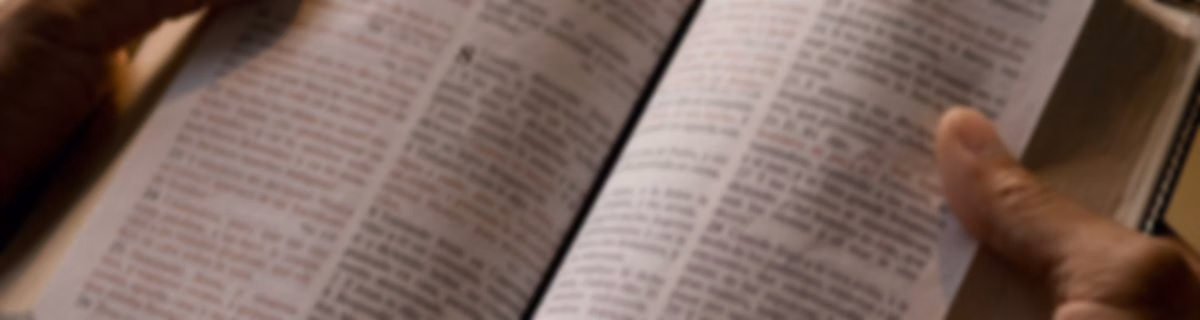 A través de la biblia