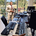 PASTOR JHONATAN MÁXIMO
