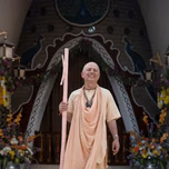 SRILA GRURUDEVA ATULANANDA CLASES