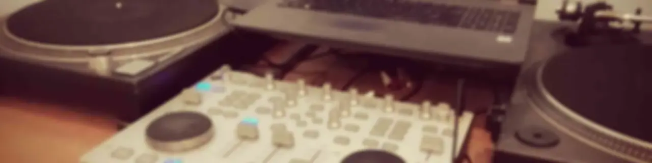 Deep House Mixes - London, UK