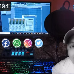 DJ ADRIANO FM