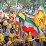 خشم وکین حیوانی شیخ و شاه علیه تظاهرات هزاران ایرانی آزاده