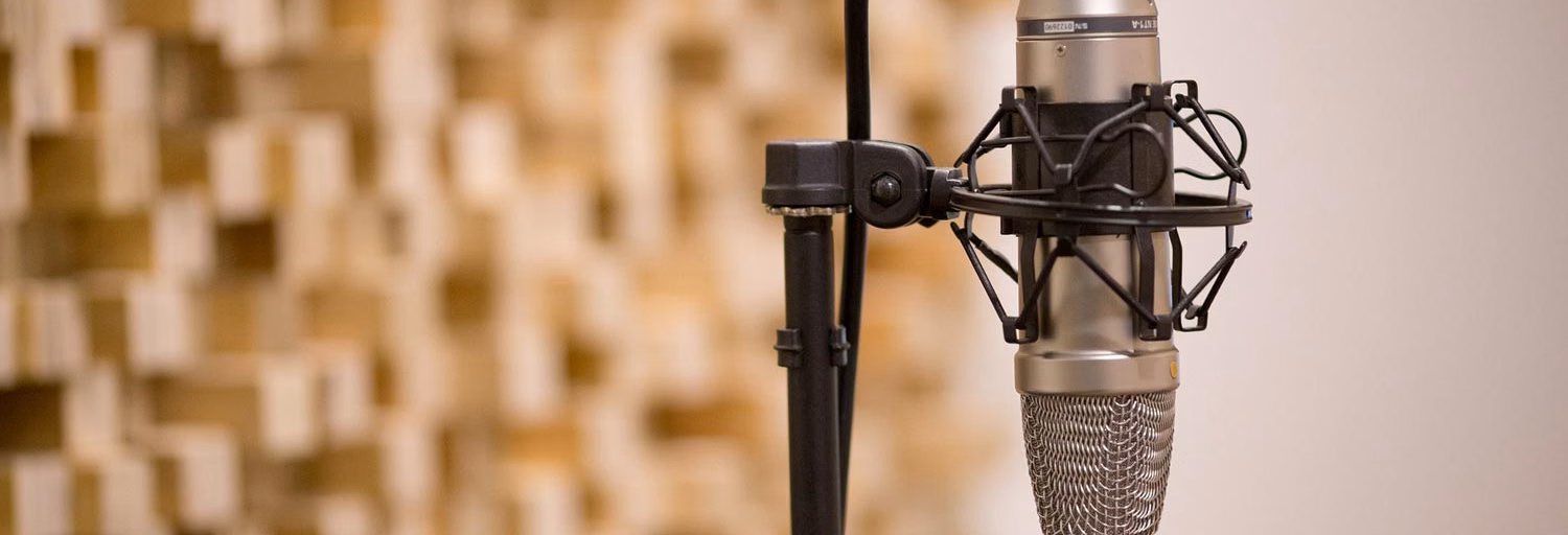 A Luz Da Palavra FM