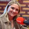 Fanus Pienaar gesels met Anelie oor haar nuwe enkelsnit Gevaar 25-08-26