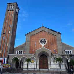 ALEGRES Y SANTOS EN LA ESCUELA-Basílica Don Bosco Panamá