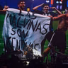 Ciro y Los Persas sorprendió en el Norte Rock con un homenaje a la Selección y a las Islas Malvinas
