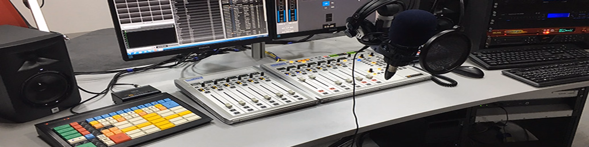 LA CLASICA 89.1 FM