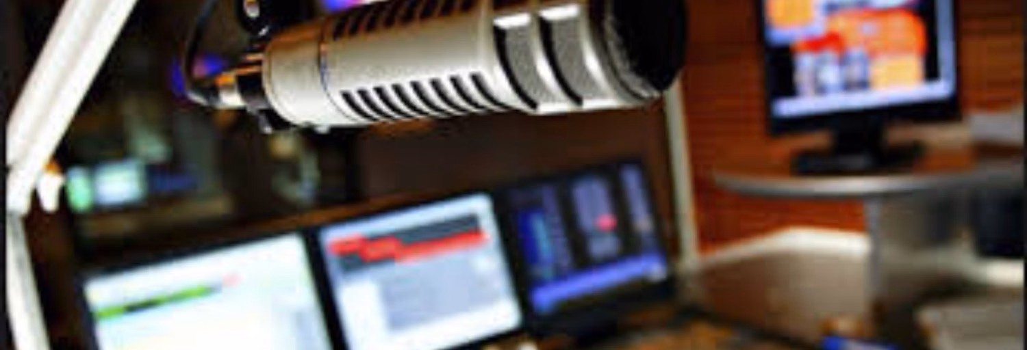 ESTEREO EXiTOS 106.9