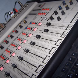 ELECTRO RADIO LEO