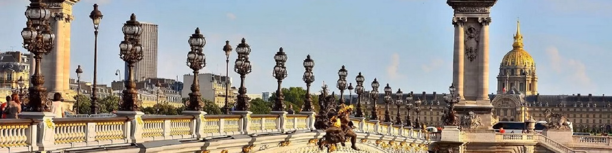 Radio Paris FM melodies and rhythms of foreign pop music