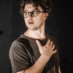 S3E15: Story Weaving: Why There Are No Shortcuts to Insight w. Olly Hawes