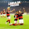 Flamengo e Palmeiras se classificam e seguem com força a trajetória na Libertadores - Linha de Passe