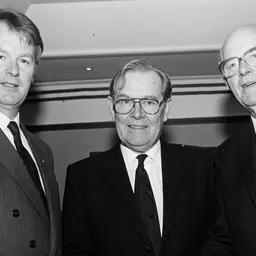 Clár 293; Pádraig Ó Muircheartaigh