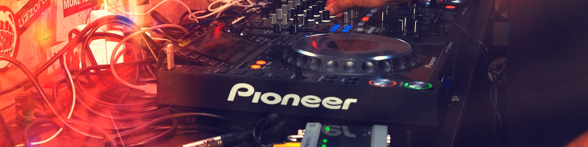 MEGAHITS IN THE MIX