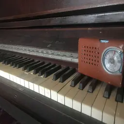 Jinetes en la tormenta Radio