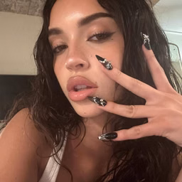 Glam Merci
