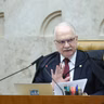 Fachin determina retirada de sigilo de informações sobre rede de pagamentos de Vorcaro e do Master