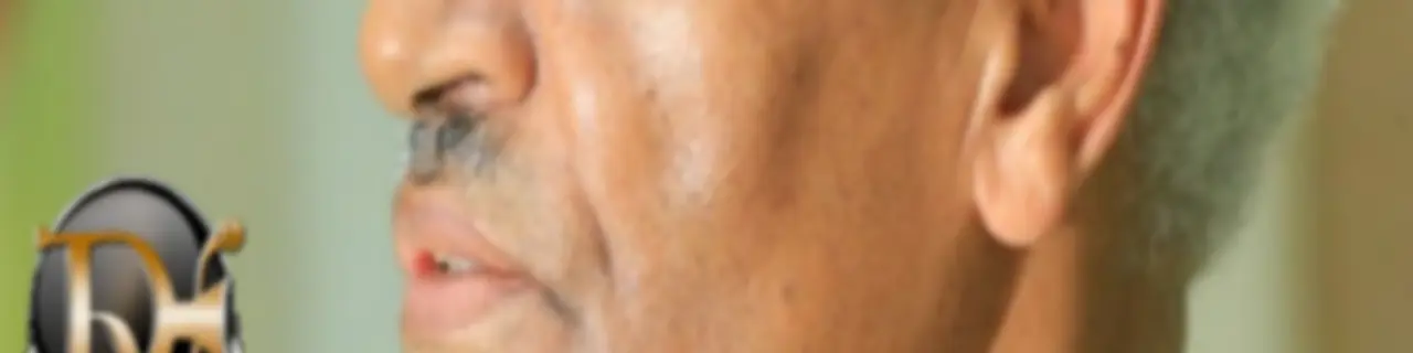 ጉምቱው ፖለቲከኛ ፕሮፌሰር በየነ ጴጥሮስ