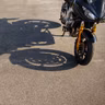 Se cayó de la moto y fingió que era un experimento sociológico
