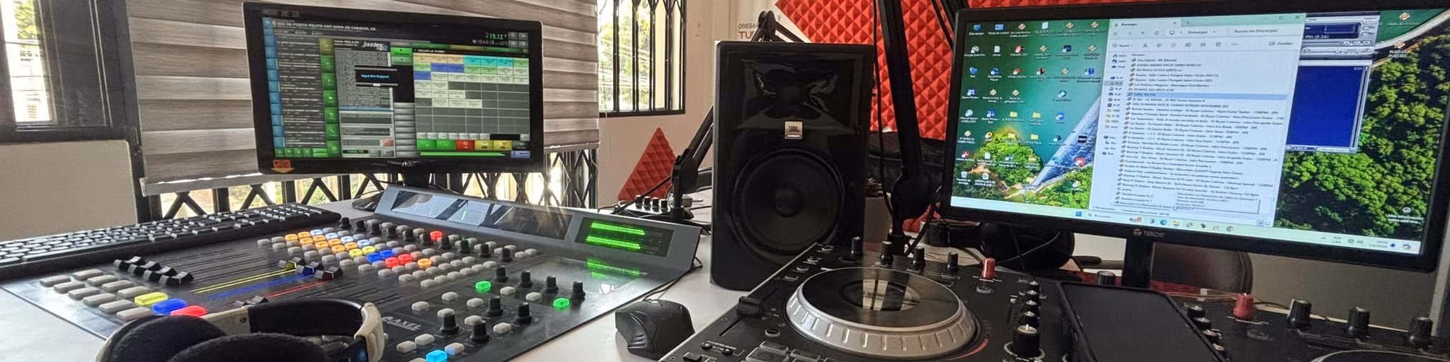RADIO CRISTIANA JESUS ES LA FUENTE DE VIDA ECUADOR