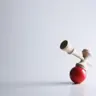Café BIZAR Inventica: Kendama, între joc de petrecere, jucărie, sport și artă