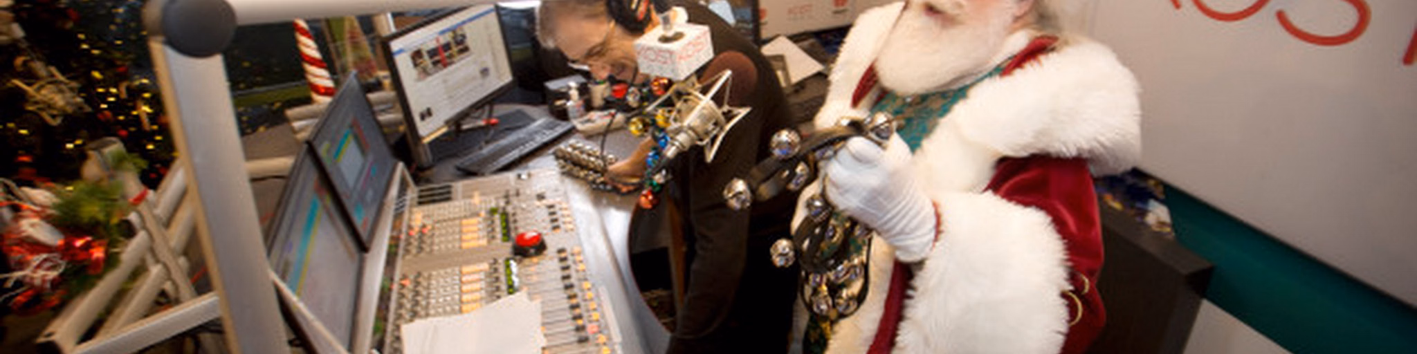 Delvin Christmas  Radio