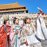 China sees strong travel, foreign entries over National Day holiday