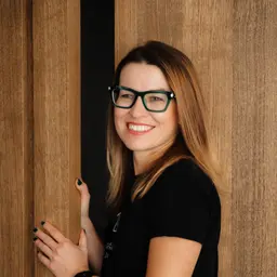 Erika Kusáková: „Schováváte doma oblečení na dobu, až zhubnete, začnete cvičit, nebo změníte svůj život? Nejste v tom sami.“