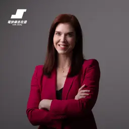 #217 Christina Wallace - 哈佛創業教授:AI 時代最危險的,是只做一份工作|失敗後找自己,人生技能組合、說故事能力