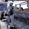 Cuộc 'xâm chiếm' của robot hình người trong các công xưởng
