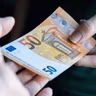 New research on social awkwardness around lending friends money