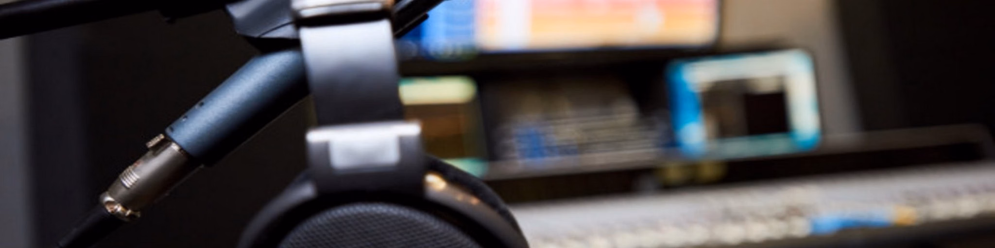 FAMPRES RADIO