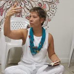 Biblioterapia em Casa/Christyanne Bueno