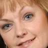 Frances Nic Géadaigh ó sheomra na Nuachta