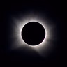 Le pidió matrimonio en el eclipse solar: "Después de toda oscuridad, siempre sale el sol"