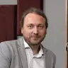 #89 Češi bohatnou, ale neutrácejí, říká Hradil