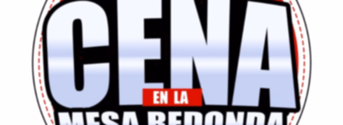 Cena En La Mesa Redonda