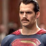La fotografía es lo que tuvio y un Superman con bigote