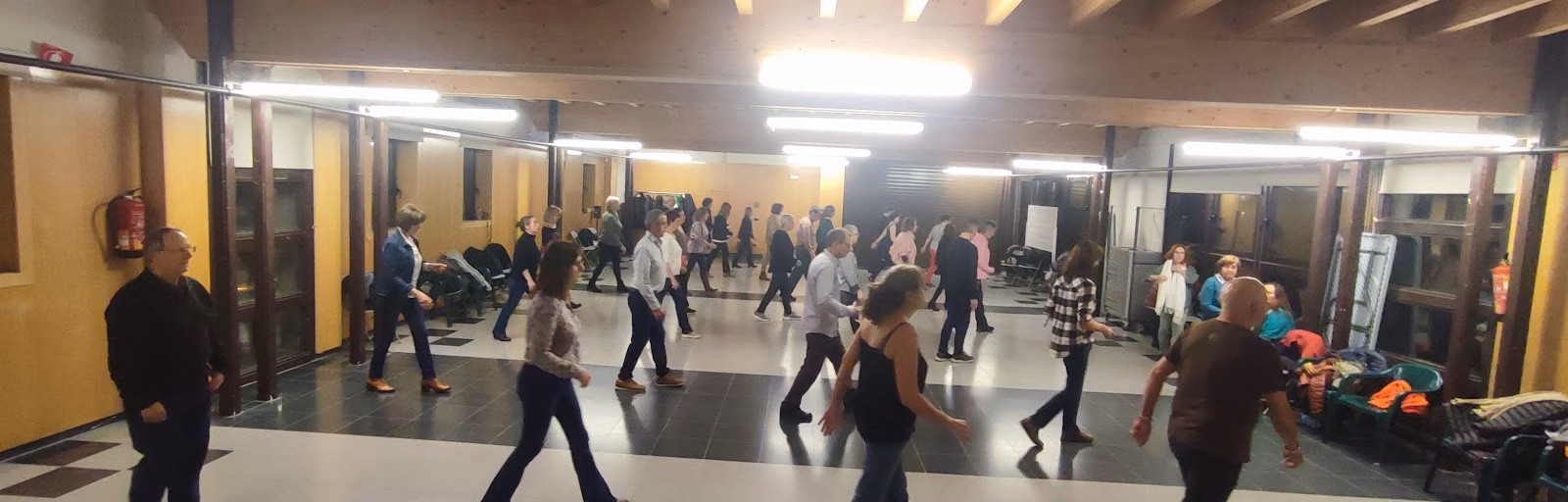 LINE DANCE Radio