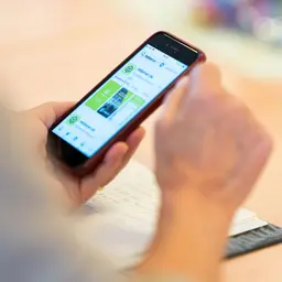 Social Media - Online-Netzwerk stärkt reale Nachbarschaften