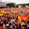 La plaza de Colón se vuelca con la selección