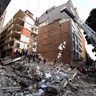 7.5-magnitude quake hits Colombia, largest in years