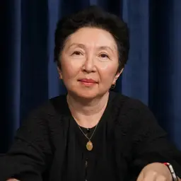 Роза Турарбекава. Пра (не)закрытыя межы, “Круглы стол” з рэжымам і Інстытут будучыні
