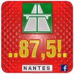 875