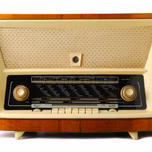 rádio toca tudo