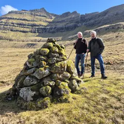 Við Tórði á túri um Leirvíksfjall