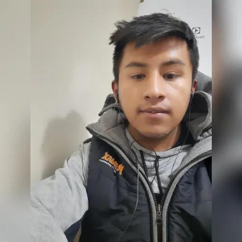 Listen to Radio Bolivia Zeno.FM