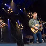 Colm Mac Con Iomaire : cara le Glen Hansard agus co-bhunaitheoir ‘the Frames.’