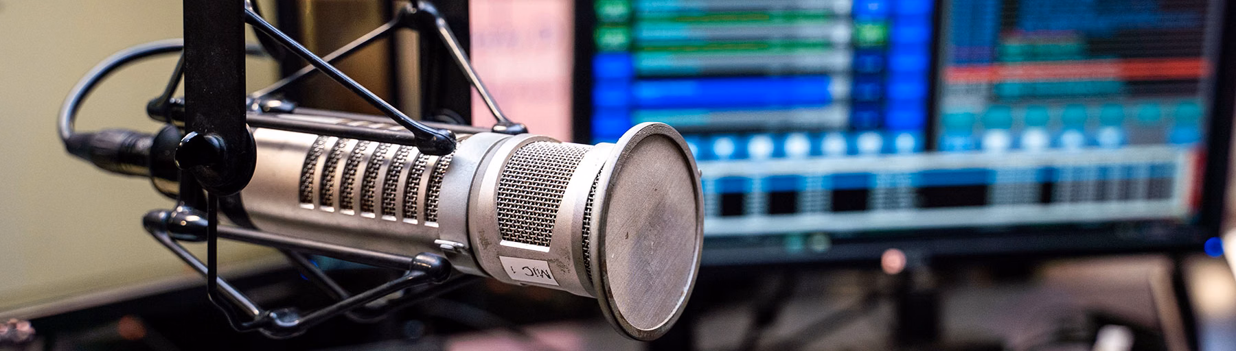 RÁDIO ZANGO FM