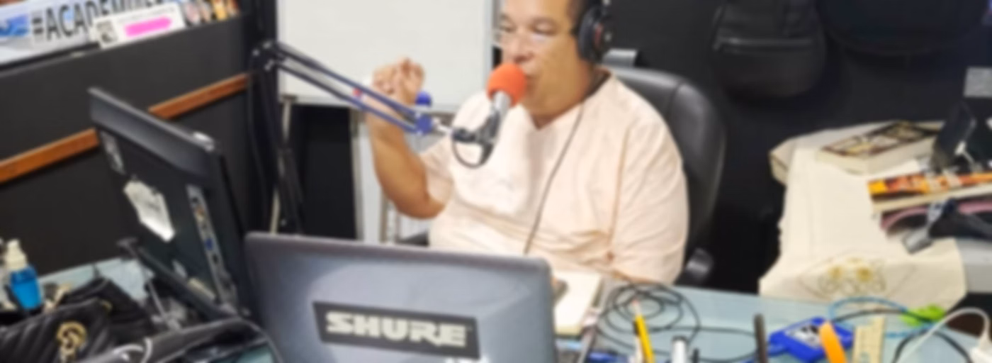 PODCASTS DE LA ACADEMIA FB2